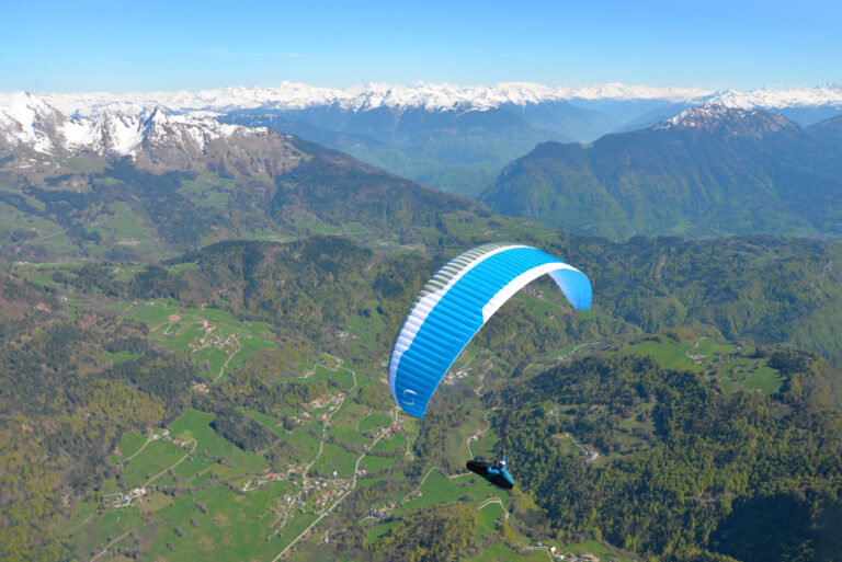 Foto des Supair STEP X-Flügels im Flug